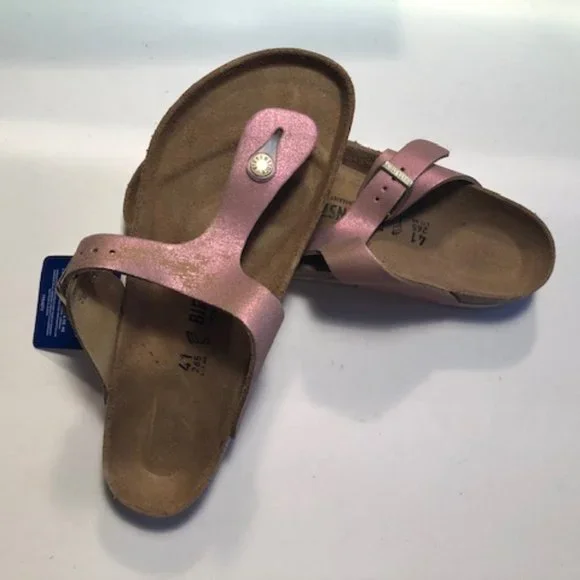 Birkenstock Gizeh BS Leather Thong Sandal. Metallic. Pink. Gold. Size: 6, 7, 10 - Picture 11 of 12